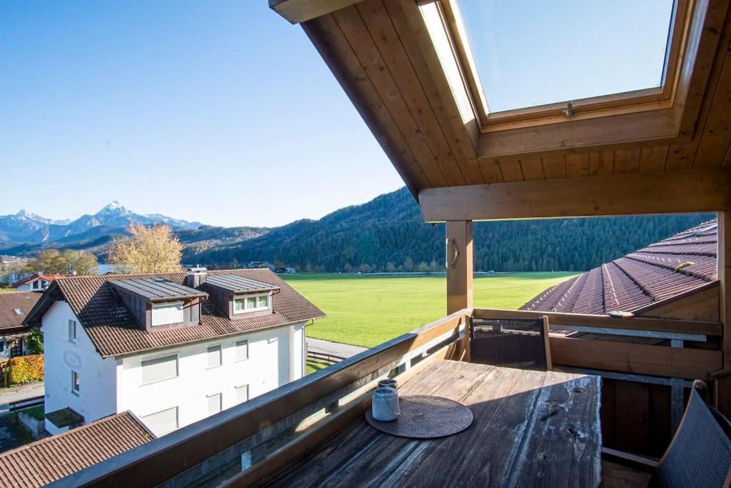 Luxury Living Near Weissensee +Balcony +Netflix Фюссен Екстер'єр фото