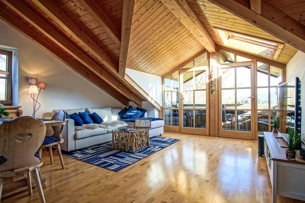 Luxury Living Near Weissensee +Balcony +Netflix Фюссен Екстер'єр фото