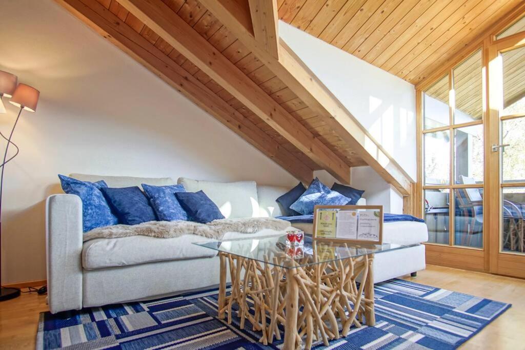 Luxury Living Near Weissensee +Balcony +Netflix Фюссен Екстер'єр фото