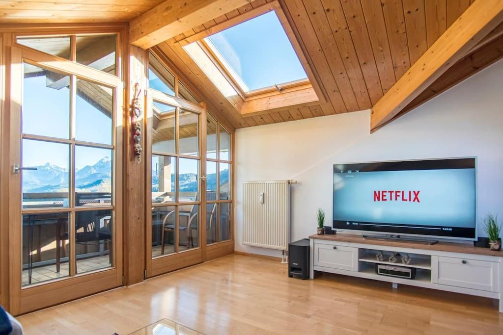 Luxury Living Near Weissensee +Balcony +Netflix Фюссен Екстер'єр фото
